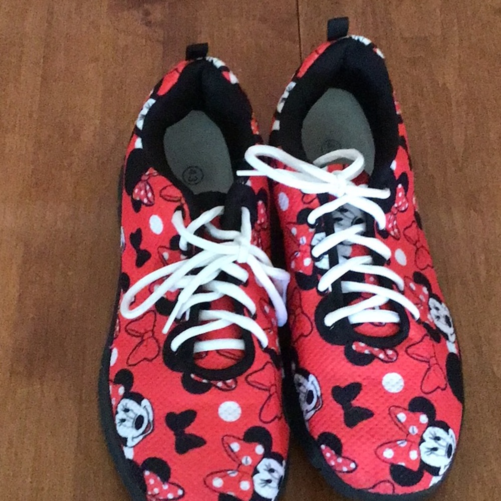 Minnie Mouse woman’s size 11 shoes
